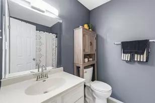 603 Garden Cir, Streamwood, IL 60107 - Photo 16