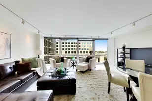 330 W Diversey Pkwy, Chicago, IL 60657 - Photo 10