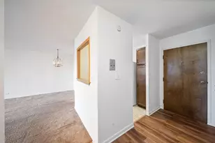 2200 S Stewart Ave, Lombard, IL 60148 - Photo 2