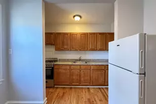 917 W Eastwood Ave, Chicago, IL 60640 - Photo 2