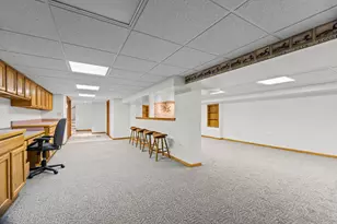 1102 W Burgoyne Rd, Arlington Heights, IL 60004 - Photo 20
