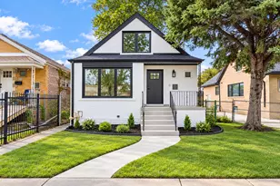 8648 S Phillips Ave, Chicago, IL 60617 - Photo 2