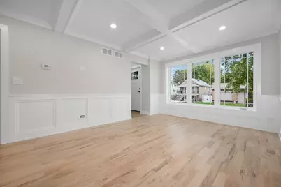8648 S Phillips Avenue, Chicago, IL 60617 - Photo 4