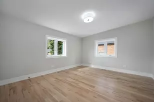 8648 S Phillips Ave, Chicago, IL 60617 - Photo 14