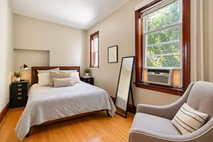 2037 W Cullom Ave, Chicago, IL 60618 - Photo 8