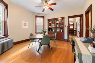 2037 W Cullom Ave, Chicago, IL 60618 - Photo 4
