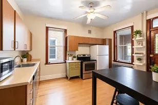 2037 W Cullom Ave, Chicago, IL 60618 - Photo 6