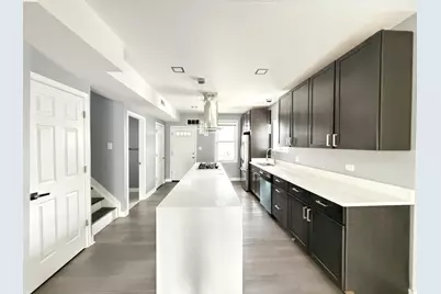 2729 N Campbell Avenue #1, Chicago, IL 60647 - Photo 2