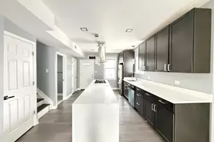 2729 N Campbell Ave, Chicago, IL 60647 - Photo 2