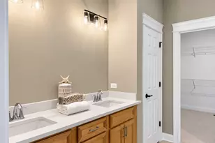 214 Burr Oak Circle, Elgin, IL 60124 - Photo 28