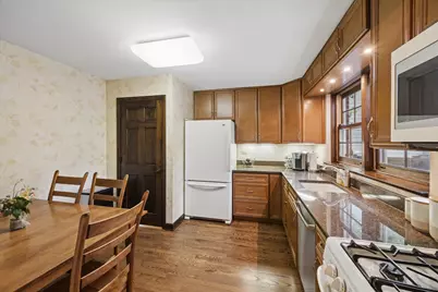258 Lawton Road, Riverside, IL 60546 - Photo 8