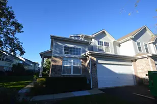 152 Sussex Ct, Roselle, IL 60172 - Photo 1
