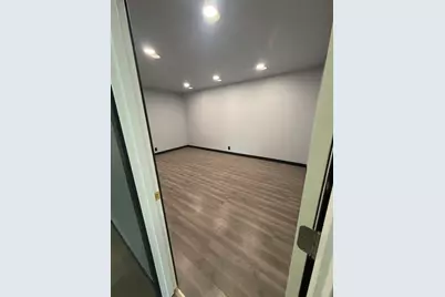 4999 Torque Road, Loves Park, IL 61111 - Photo 12