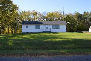11581 2125 E St, Princeton, IL 61356 - Photo 1