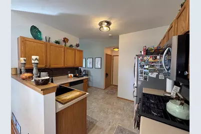 661 Fieldcrest Drive #B, South Elgin, IL 60177 - Photo 12