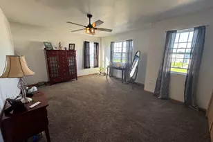 661 Fieldcrest Dr, South Elgin, IL 60177 - Photo 24
