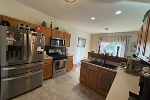 661 Fieldcrest Dr, South Elgin, IL 60177 - Photo 10