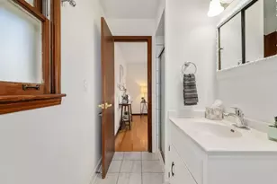 7014 Wilcox Ave, Darien, IL 60561 - Photo 12