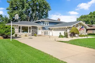 7014 Wilcox Ave, Darien, IL 60561 - Photo 1