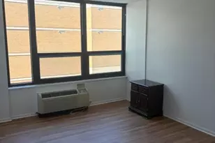 5100 N Marine Dr, Chicago, IL 60640 - Photo 6