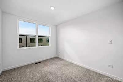 2225 Waters Edge Drive, Schaumburg, IL 60173 - Photo 16