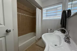 2845 W 91st St, Evergreen Park, IL 60805 - Photo 10