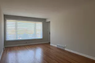 2845 W 91st St, Evergreen Park, IL 60805 - Photo 6