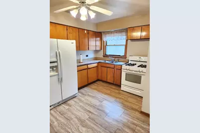 14415 S Saginaw Avenue, Burnham, IL 60633 - Photo 4