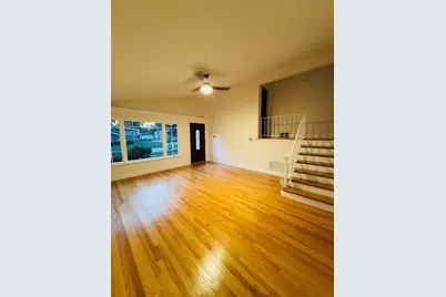 10545 S Kenneth Avenue, Oak Lawn, IL 60453 - Photo 4