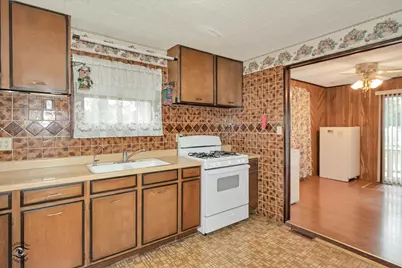 1701 Sterling Avenue, Joliet, IL 60432 - Photo 10
