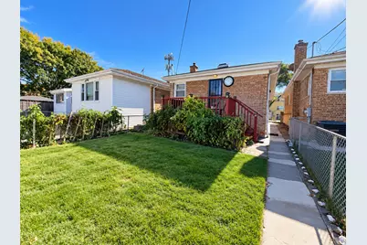 6812 W Higgins Avenue, Chicago, IL 60656 - Photo 14