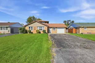 7708 W 81st St, Bridgeview, IL 60455 - Photo 2