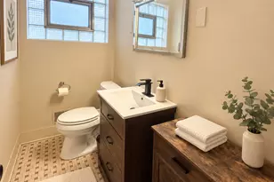 10912 S Longwood Dr, Chicago, IL 60643 - Photo 14