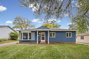 509 N California Ave, Mundelein, IL 60060 - Photo 1