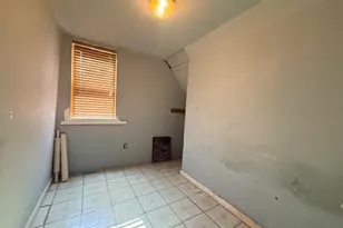 2822 W Melrose St, Chicago, IL 60618 - Photo 10