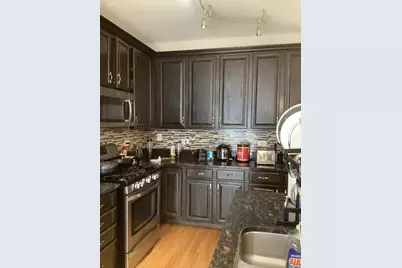 902 Violet Drive, Hanover Park, IL 60133 - Photo 6