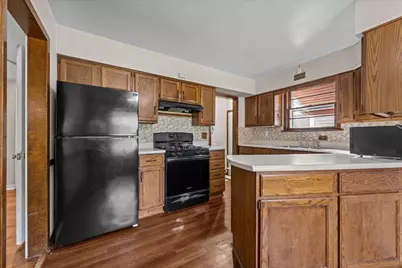 101 S Union Street, Elgin, IL 60123 - Photo 6