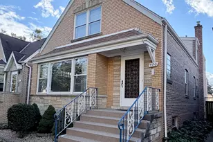 5550 S Karlov Ave, Chicago, IL 60629 - Photo 2