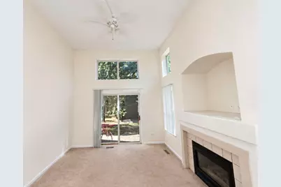 949 Charlela Lane #949, Elk Grove Village, IL 60007 - Photo 4
