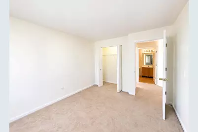 949 Charlela Lane #949, Elk Grove Village, IL 60007 - Photo 16