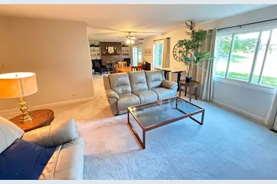 1502 Blackburn Street, Wheaton, IL 60189 - Photo 4
