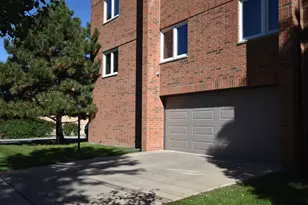 6550 W Gunnison St, Harwood Heights, IL 60706 - Photo 6