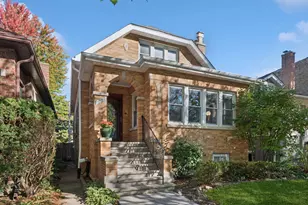 1037 Monroe St, Evanston, IL 60202 - Photo 2