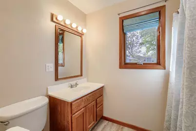 17843 W Big Oaks Road, Grayslake, IL 60030 - Photo 10