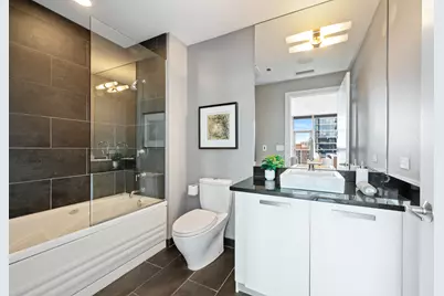 110 W Superior Street #2603, Chicago, IL 60654 - Photo 20