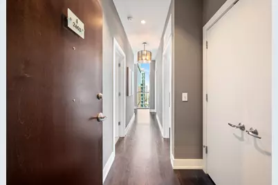 110 W Superior Street #2603, Chicago, IL 60654 - Photo 2
