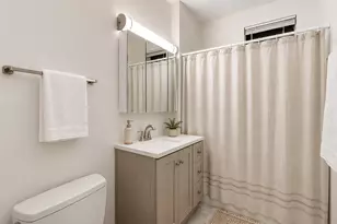 5337 S Ellis Ave, Chicago, IL 60615 - Photo 10