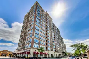 77 S Evergreen Ave, Arlington Heights, IL 60005 - Photo 1