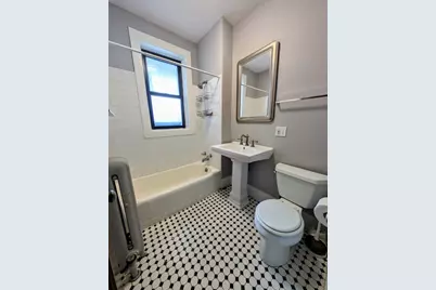 1947 W Argyle Street #3, Chicago, IL 60640 - Photo 8