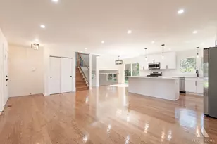 11226 S Deerpath Ln, Palos Hills, IL 60465 - Photo 6